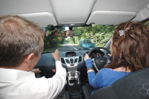 Baru Bisa Nyetir Mobil, Jangan Langsung Terjun ke Jalan Raya