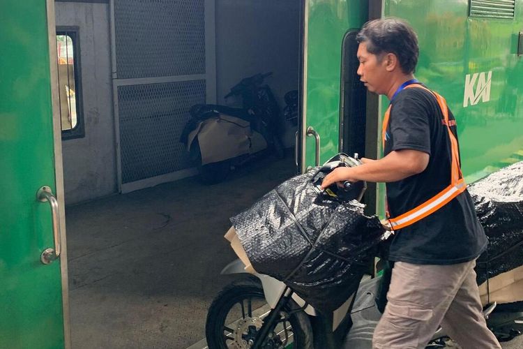3.354 Motor Terangkut Motois Lebaran di Daop 4 Semarang, Pemilik Dapat Kursi Kereta Gratis