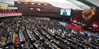 DPR Bacakan Surpres Prabowo: Dari Jual Eks KRI hingga Calon Gubernur BI