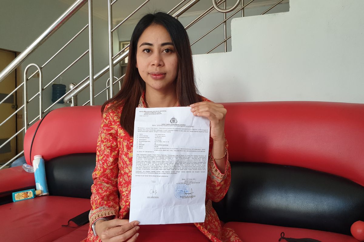 Cici Anastasya (28) saat diwawancarai di kediamannya, di Jalan Ampera, Kota Medan, pada Rabu (9/10/2024).