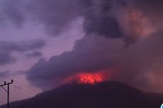 Gunung Lewotobi Laki-laki Terus Meletus hingga Minggu Pagi