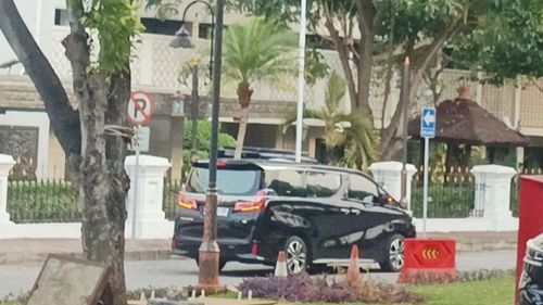Usai Golkar Dukung Prabowo-Gibran, Airlangga Bertemu Jokowi di Istana 