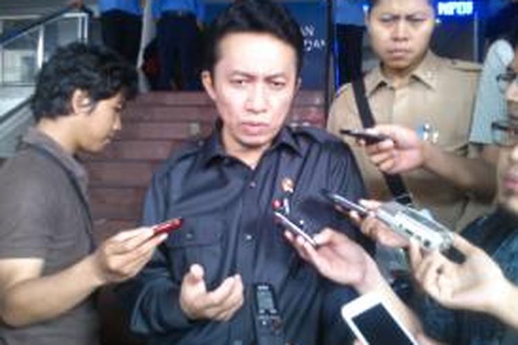 Menteri Komunikasi dan Informatika usai apel kesiapan jelang lebaran di Jakarta, Senin (29/7/2013).