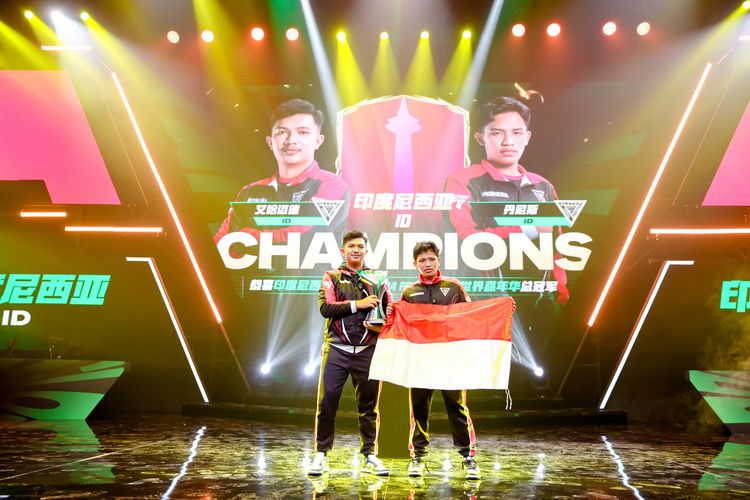 Tim Indonesia yang diwakili oleh Ahmad Nurhakim atau ID.GarudaFM dan Dennis Al Farizi Wahdiat Putra atau ID.hazard sukses membawa nama Indonesia sebagai juara pertandingan EA Sports F Pro Mobile Festival 2024 yang diselenggarakan oleh Electronic Arts.
