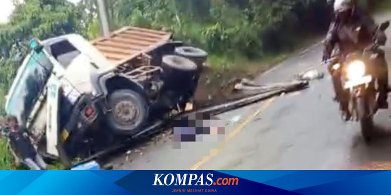 Truk Rem Blong Hantam Minibus di Kabupaten Bogor, Pedagang Roti Jadi Korban