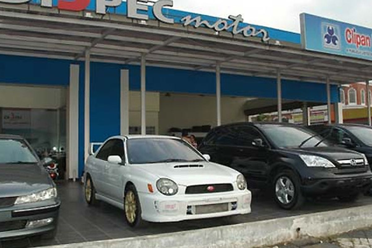 Showroom mobil bekas