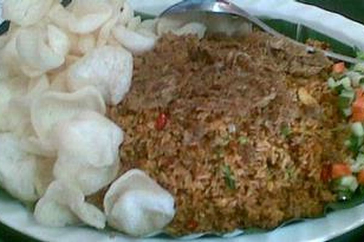 1 porsi Nasi Goreng Jangkrik bisa untuk 5-6 orang. 