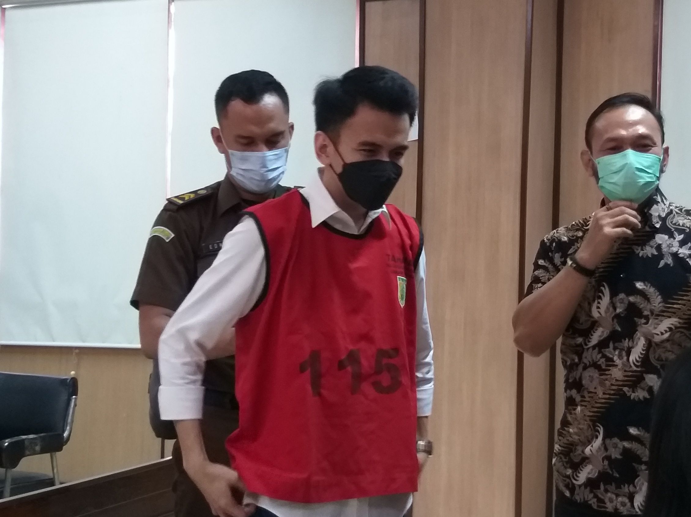 Unggah Dokumen Ahmad Sahroni, Adam Deni Disebut Punya Hak untuk Cegah Korupsi