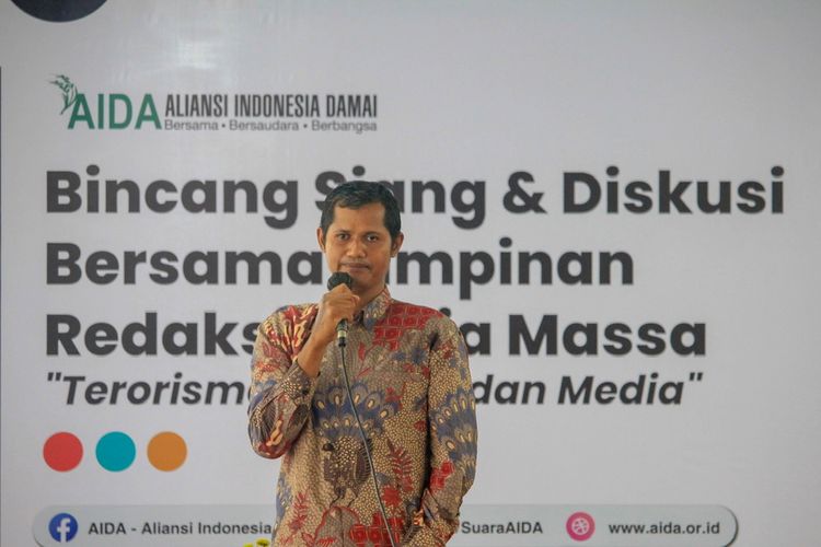 Korban ledakan bom Kedutaan Besar Australia tahun 2004, Sudirman Thalib (39) berbagi kisah hidupnya dalam diskusi yang digelar Aliansi Indonesia Damai (AIDA) di Jakarta pada Kamis (9/12/2021).