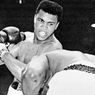Hari Ini dalam Sejarah: Petinju Muhammad Ali Gantung Sarung Tinju