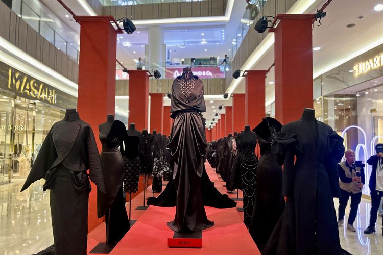 Pembukaan instalasi GAYA: ARCHIVE dalam rangkaian Senayan City Fashion Nation 19th Edition di Senayan City, Jakarta Pusat, Jumat (19/9/2025).