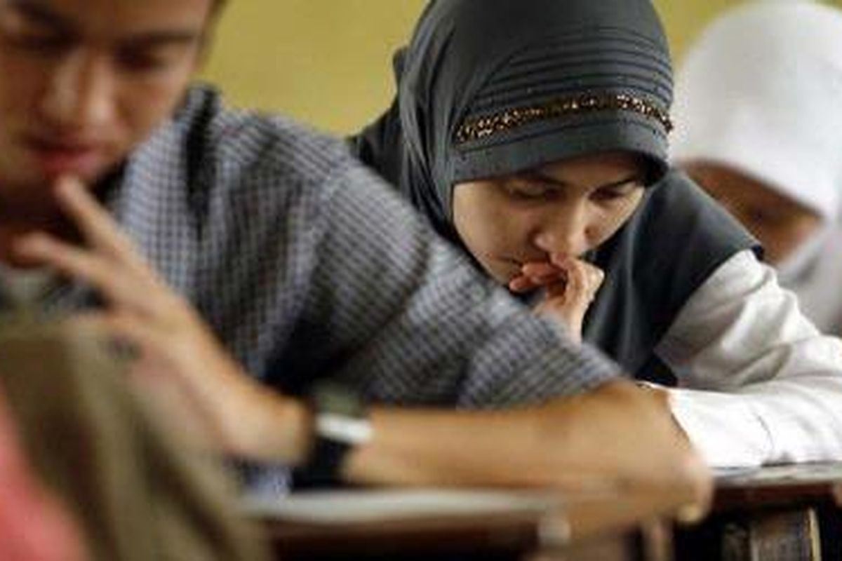 Ilustrasi: Dua dekade lalu akses ke PTN terbuka luas bagi seluruh masyarakat karena hanya ada satu jalur masuk, yakni sipenmaru (seleksi penerimaan mahasiswa baru) dan PMDK (penelusuran minat dan kemampuan) yang dikhususkan bagi calon mahasiswa berprestasi. 