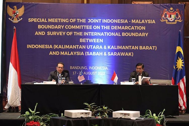 Acara Persidangan Spesial Panitia Survei dan Penegasan Batas Internasional antara Indonesia dan Malaysia. 

