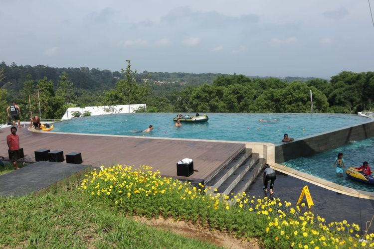 Suasana Leuweung Geledegan Ecolodge di Bogor, Jawa Barat.