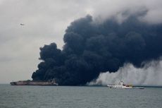 Jenazah Ditemukan di Dekat Kapal Tanker yang Terbakar Setelah Tabrakan