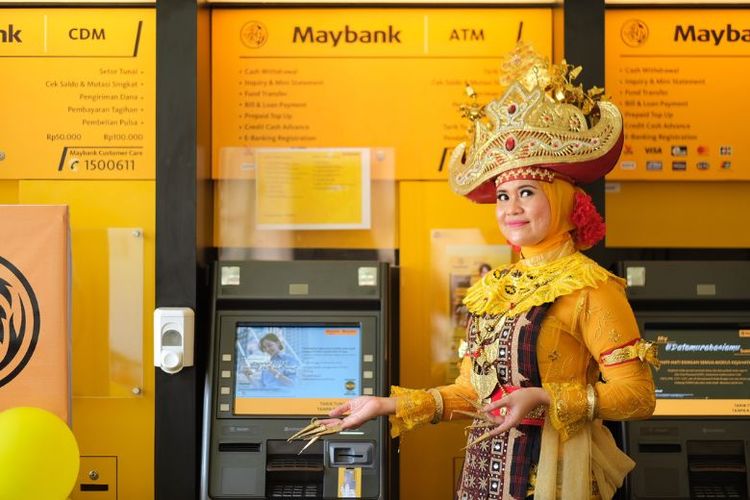 Fasilitas ATM di KCI Maybank Bandar Lampung. 

