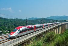 Promo Tiket Kereta Api dan Whoosh di Traveloka, Diskon 50 Persen Pakai BRI Kartu Kredit