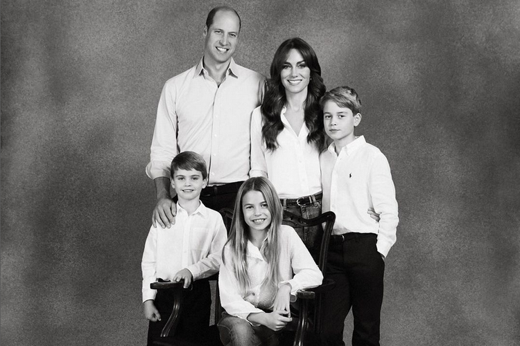 Potret keluarga Pangeran William dan Kate Middleton di Kartu Natal 2023
