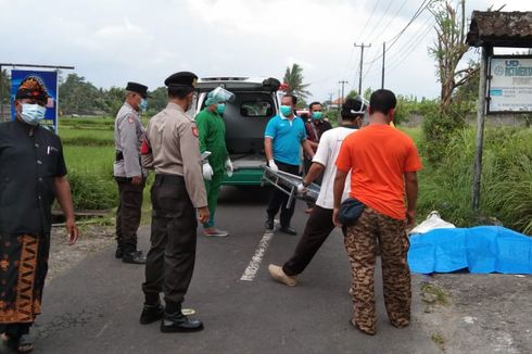 Tabrak Pintu Mobil yang Dibuka Tiba-tiba, Penumpang Motor Tewas di Tempat