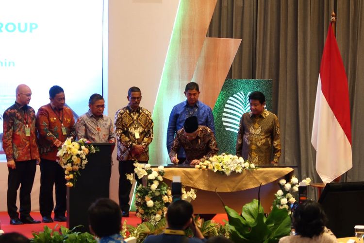 Wakil Presiden Republik Indonesia KH Ma?ruf Amin meresmikan Mercure Pangkalan Bun, Kalimantan Tengah, Rabu (25/10/2023).