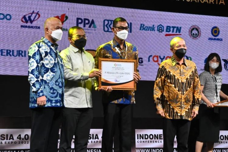 PLN menerima penghargaan dari Kemenperin dalam ajang Indonesia 4.0 Conference and Expo atau INDI 4.0, Rabu (24/8/2022).


