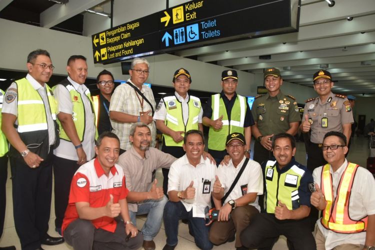 Menjelang Lebaran tahun 2018, Menteri Perhubungan Budi Karya Sumadi didampingi Dirjen Perhubungan Udara Agus Santoso melakukan inspeksi posko Lebaran dan rampcheck ke Bandara Internasional Soekarno Hatta, Minggu (3/6/3018)