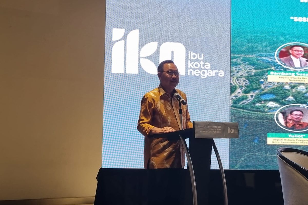 Kepala Otorita IKN Bambang Susantono saat membuka acara Membedah Peluang Investasi di IKN, Jakarta, Selasa (23/5/2023).