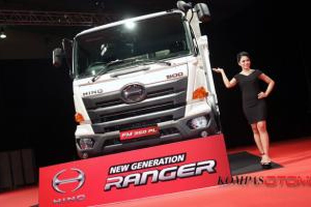 Hino Ranger500 generasi terbaru.