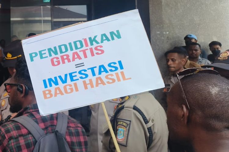 Pemerintah Diminta Kaji Skema Perguruan Tinggi Negeri Gratis