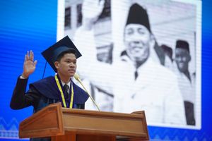 Kisah 2 Mahasiswa Batak Anak Supir Angkot dan Kuli Sukses Lulus dari ITB