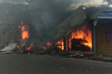 Gas Bocor, 4 Kios di Duren Sawit Hangus Terbakar