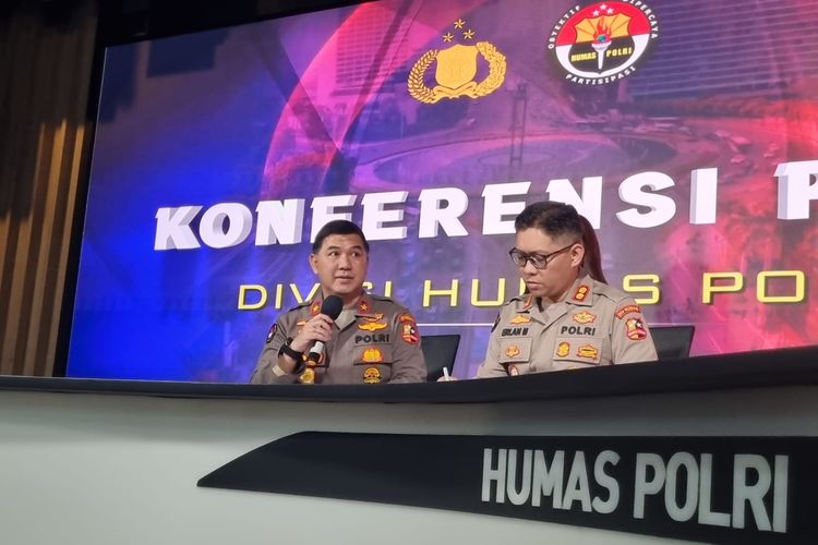Kepala Biro Penerangan Masyarakat (Karo Penmas) Divisi Humas Polri Brigjen Ahmad Ramadhan di Mabes Polri, Jakarta, Senin (3/4/2023).