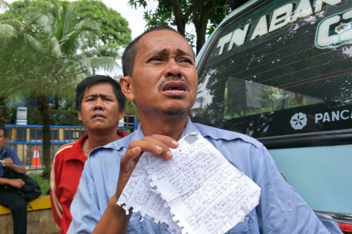 Abdul Rosyid, perwakilan sopir angkot Tanah Abang saat menyambangi SPKT Polda Metro Jaya, Rabu (28/2/2018).