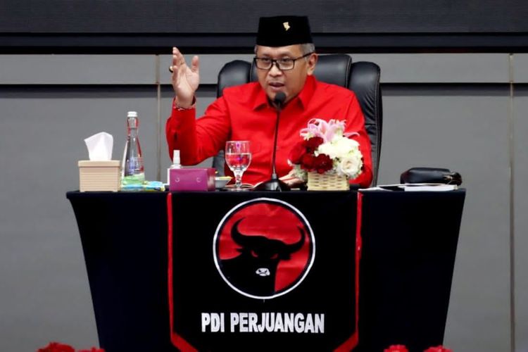 Sekretaris Jenderal DPP PDI-P Hasto Kristiyanto saat membuka acara koordinasi kepala daerah PDI-P di Sekolah Partai, Lenteng Agung, Jakarta, Kamis (22/9/2022).