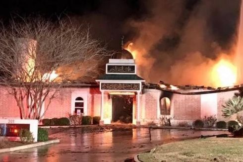 Masjid Terbakar, Warga Yahudi Pinjamkan Sinagoga untuk Umat Islam