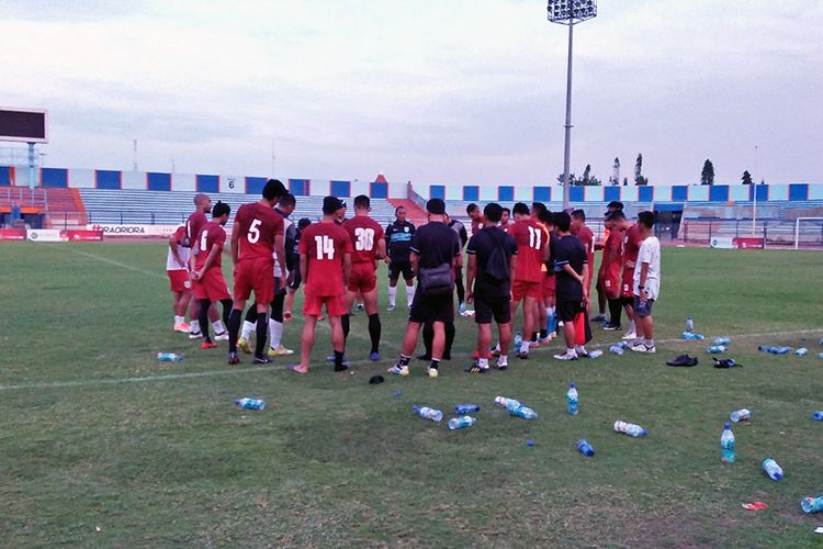Skuad Persela Lamongan berlatih di Stadion Surajaya tanpa diikuti Saddil Ramdani, Senin (5/11/2018) sore.