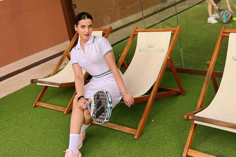 Berikut beberapa gaya Tasya Farasya yang sporty dan bisa jadi inspirasi kamu buat tampil maksimal di lapangan.