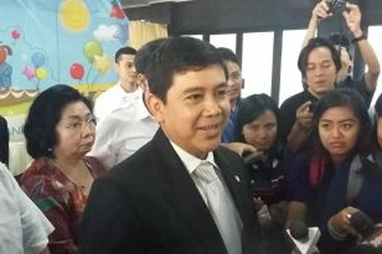 Menteri Pendayagunaan Aparatur Negara dan Reformasi Birokrasi Yuddy Chrisnandi, saat ditemui di halaman Gedung Menpan RB, Jakarta, Rabu (22/7/2015).