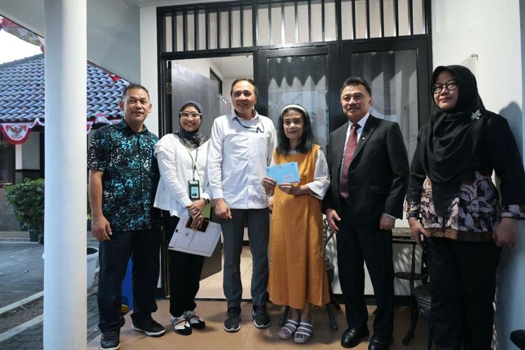 Senyum Semringah Keluarga Sayuti Melik Saat Terima Undangan Upacara 17 Agustus di Istana