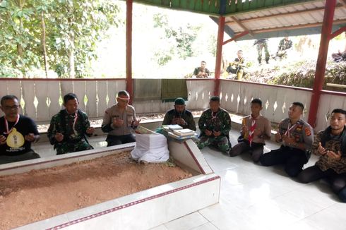 Menerobos Hutan Menuju Makam Pahlawan Nasional Cut Meutia