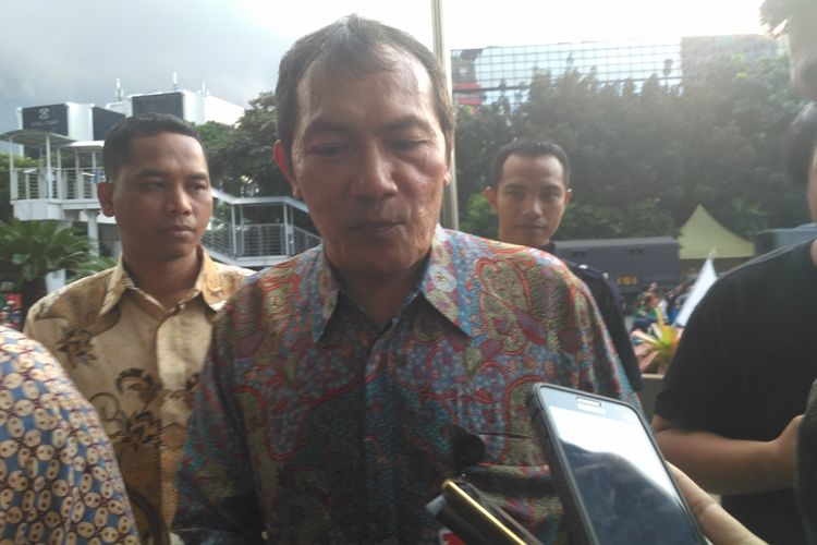Wakil Ketua Komisi Pemberantasan Korupsi (KPK) Saut Situmorang di gedung KPK, Jakarta, Kamis (9/3/22017)