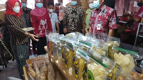 Wabup Semarang Basari Daftar Bacalon Bupati Melalui PKB, Ini Perinciannya...
