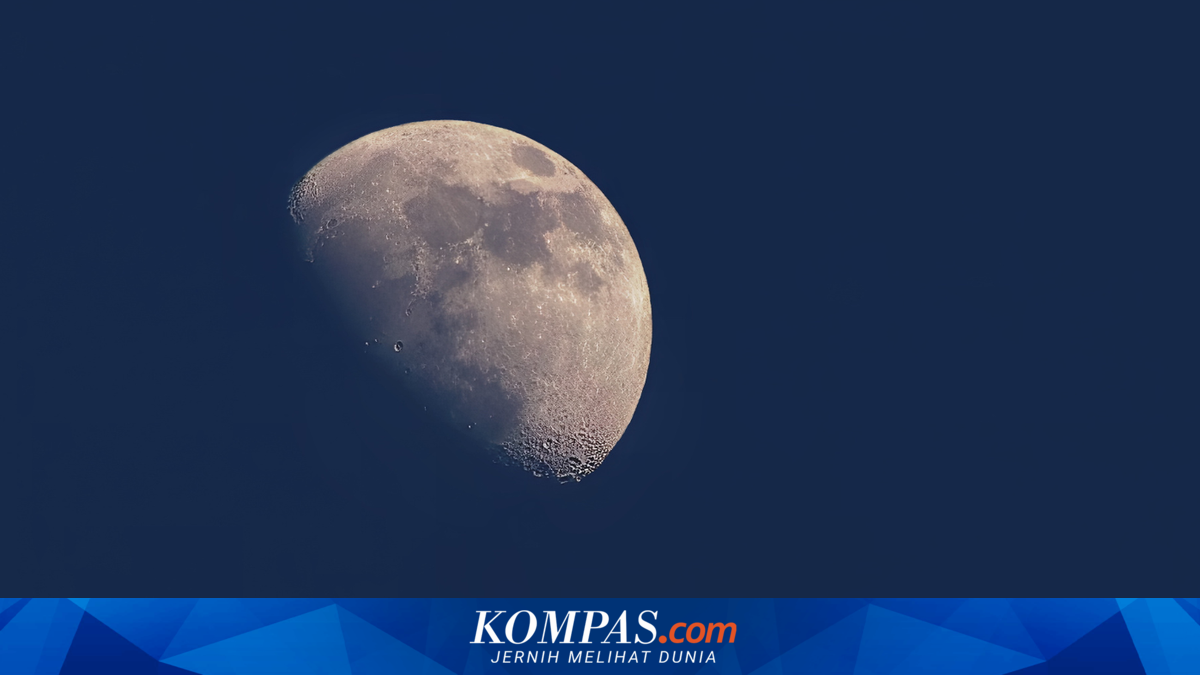 Besok Malam Ada Blue Moon dan Micromoon, Fenomena Langit Apa Itu?