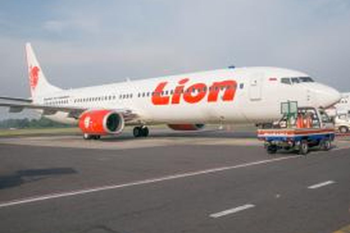 Pesawat Lion Air A320-200 mendarat di Bandara Adisucipto, Yogyakarta, 16 Mei 2014. 