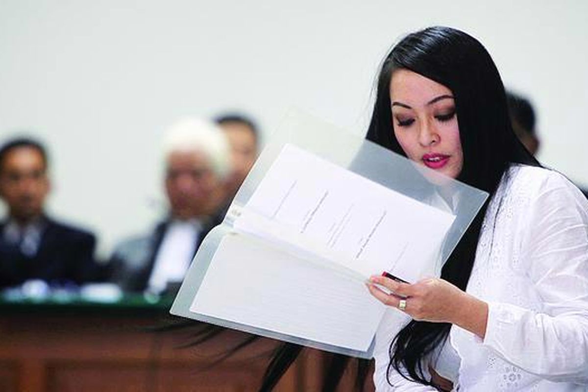 Sidang lanjutan perkara dugaan korupsi penganggaran di Kementerian Pemuda dan Olahraga dan Kementerian Pendidikan Nasional dengan terdakwa Angelina Patricia Pingkan Sondakh kembali digelar di Pengadilan Tindak Pidana Korupsi Jakarta, Kamis (3/1). Sidang mengagendakan pembacaan pleidoi (nota pembelaan) terdakwa dan penasihat hukum terdakwa.