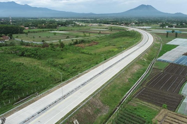 Jalan Tol Pasuruan-Probolinggo (Paspro) seksi Probolinggo Timur?Gending
