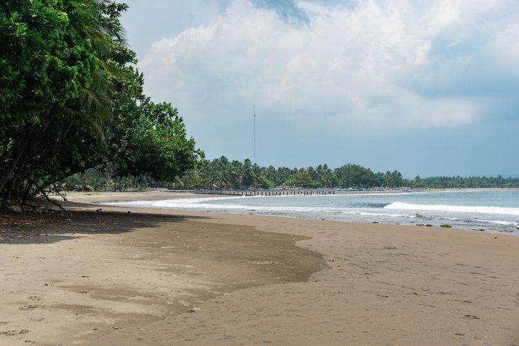 Ilustrasi Pantai Batukaras, Pangandaran, Jawa Barat.