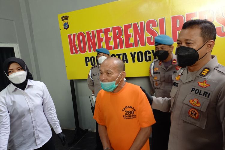 pelaku pencabulan KM yang diringkus Polresta Yogyakarta, Senin (27/6/2022)