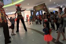 Tarian Kreasi Penari Indonesia Pukau Pengunjung Mall Vivacity Kuching