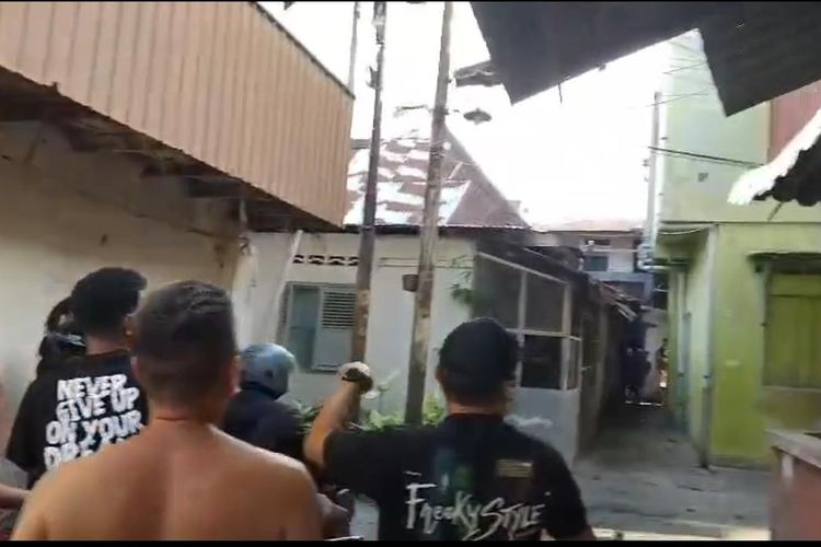Polisi Diserang Warga saat Gerebek Narkoba di Medan, Bandar Sabu Apeng Kabur